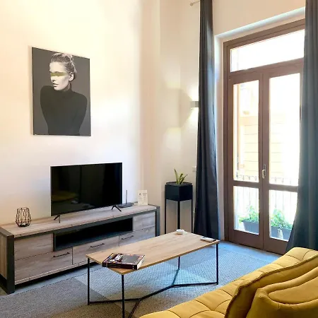 Apartment Elegant In 60 M² With Balcony And View Cagliari